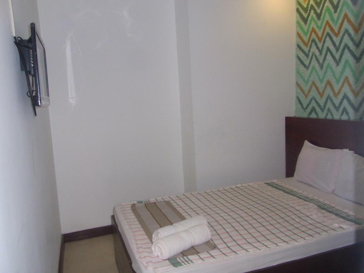 Ziur Inn Laoag Exterior foto